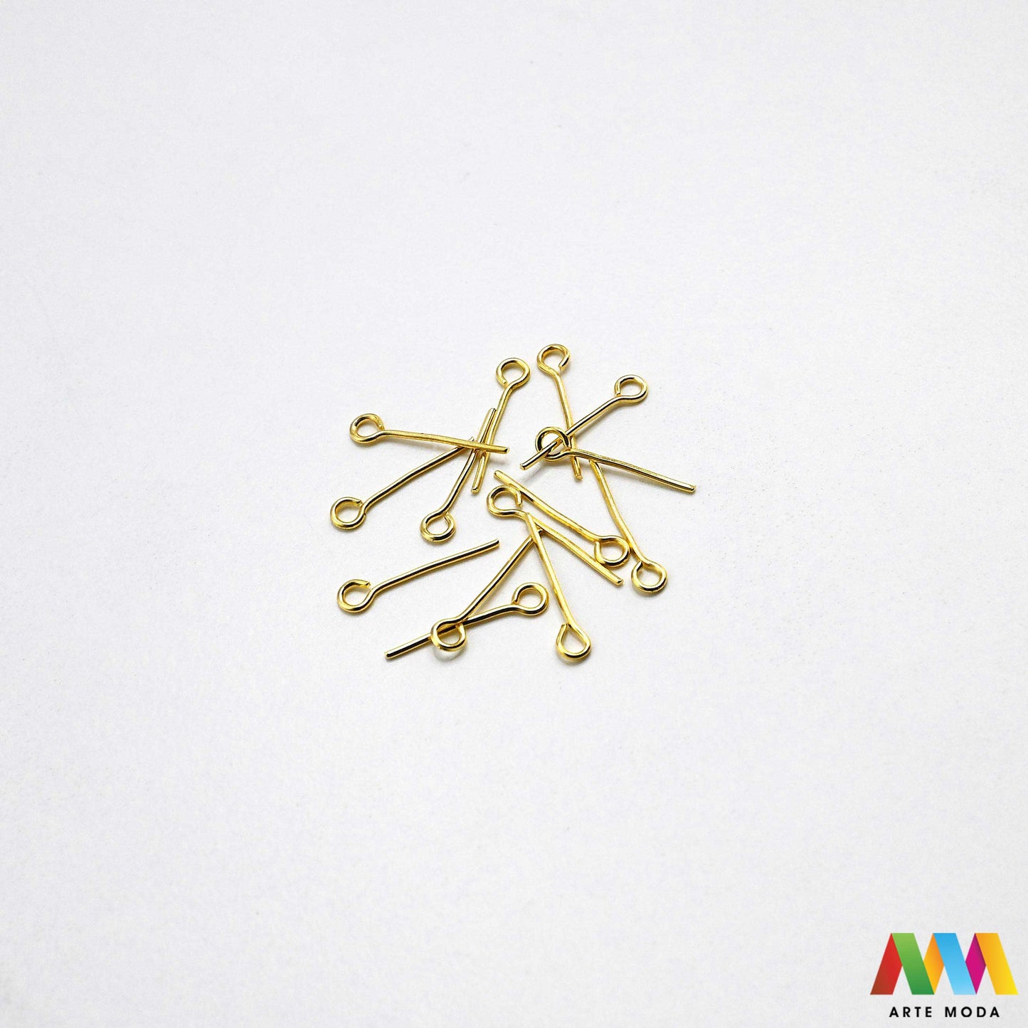 igle pinovi headpins eyepins omčicom glavicom elementi DIY pribor srebrni zlatni za izradu nakita pribor Pretvorite perle u nakit s lakoćom Metalni čavlići su osnovni alat za izradu naušnica privjesaka nizova perli Bilo da trebate igle s ravnom glavom za završetak ili igle s omčicom za daljnje spajanje naša ponuda osigurava kvalitetu i savitljivost potrebnu za profesionalne rezultate Izaberite idealnu duljinu i boju za svoj uradi sam projekt i osigurajte čvrstinu svojim kreacijama arte moda repromaterijal