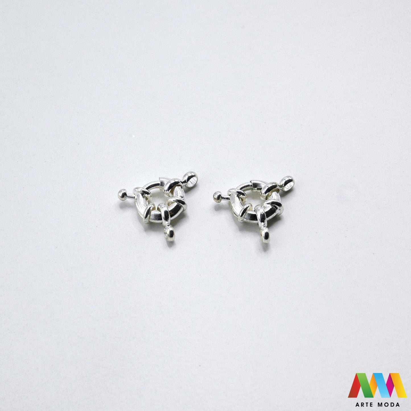 ukrasna kopča starinski nakit togl zatvarač DIY vintage romantični ukrasne kopče motivima OT dekorativni zatvarači metalni pribor statement završeci ogrlica luksuzni zlatne srebrne narukvica ukrasima luksuzne Mornarska detalje kolekcija ukrasnih metalnih kopči motive srca leptira kormila filigrana portreta dekorativni zatvarači pretvaraju svaku ogrlicu unikatni komad nakita vintage šarm mornarsku svježinu tematski zatvarači osigurat uradi sam projekt zapažen stilski besprijekoran arte moda repromaterijal