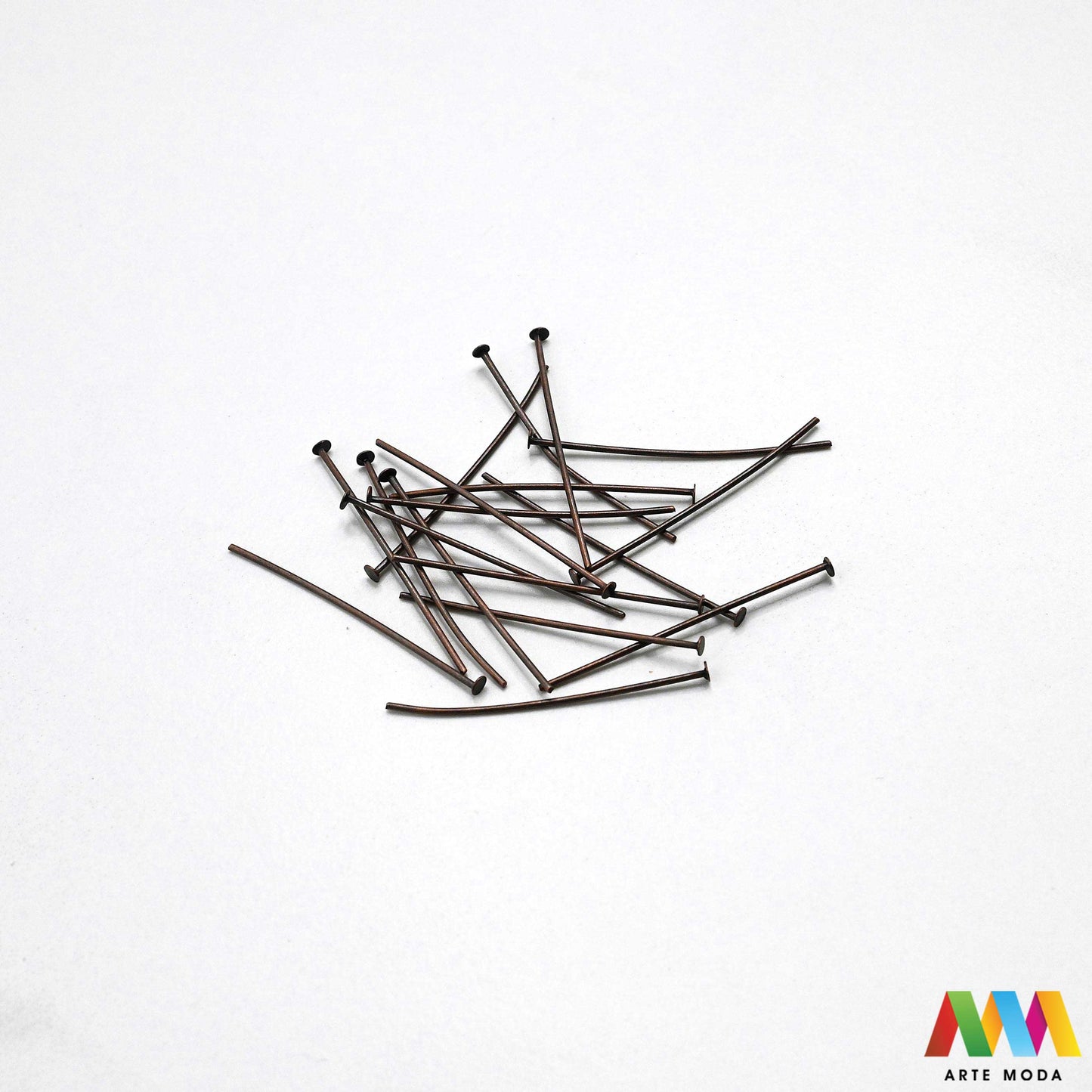 igle pinovi headpins eyepins omčicom glavicom elementi DIY pribor srebrni zlatni za izradu nakita pribor Pretvorite perle u nakit s lakoćom Metalni čavlići su osnovni alat za izradu naušnica privjesaka nizova perli Bilo da trebate igle s ravnom glavom za završetak ili igle s omčicom za daljnje spajanje naša ponuda osigurava kvalitetu i savitljivost potrebnu za profesionalne rezultate Izaberite idealnu duljinu i boju za svoj uradi sam projekt i osigurajte čvrstinu svojim kreacijama arte moda repromaterijal