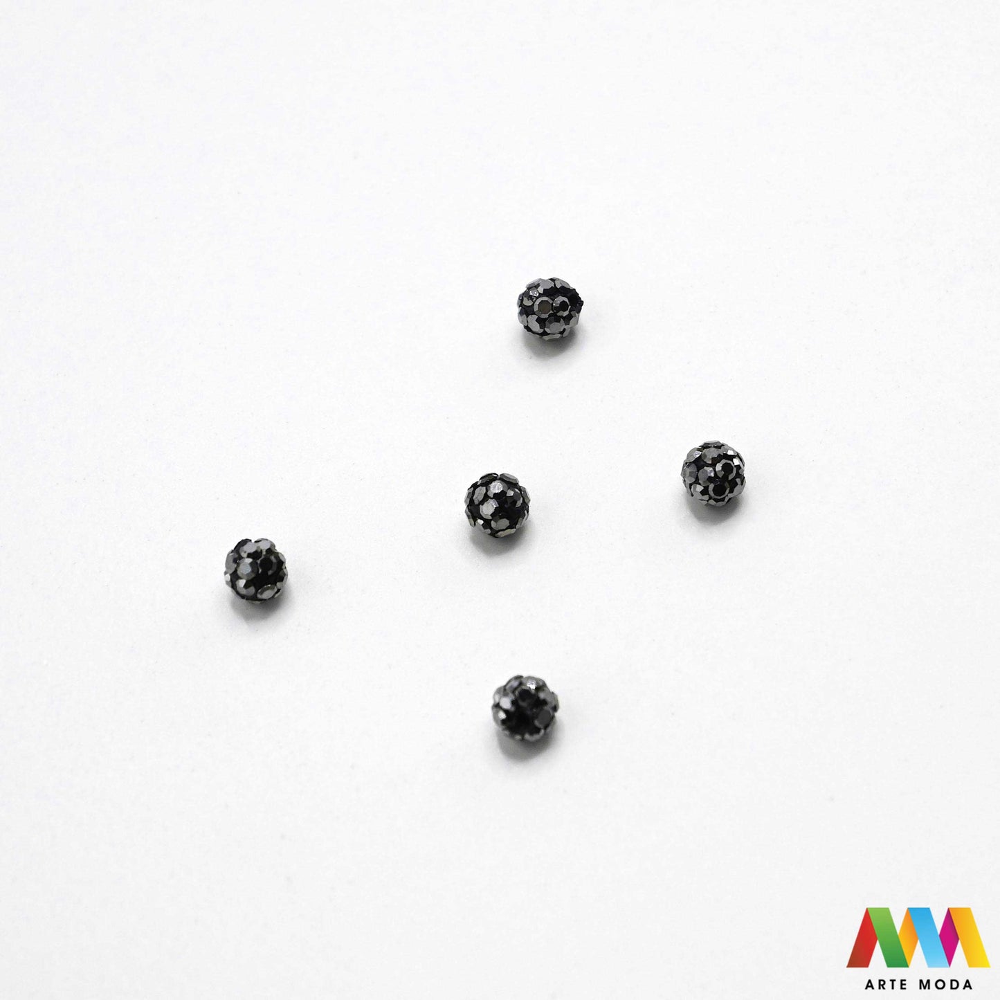 shamballa disco kugle kristalne perle sjajne kuglice cirkoni glamur nakit izrada narukvica DIY svjetlucavo šarene pave s kristalima za svjetlucave narukvice materijal ogrlice Dodajte dozu glamura svojim kreacijama su prekrivene stotinama sitnih kristala koji pružaju efekt Ove svjetlucave perle su idealne za izradu popularnih elegantnih naušnica i upečatljivih ogrlica Dostupne u širokoj paleti boja naše kristalne kuglice osigurat će da vaš uradi sam nakit bude u centru pažnje arte moda repromaterijal