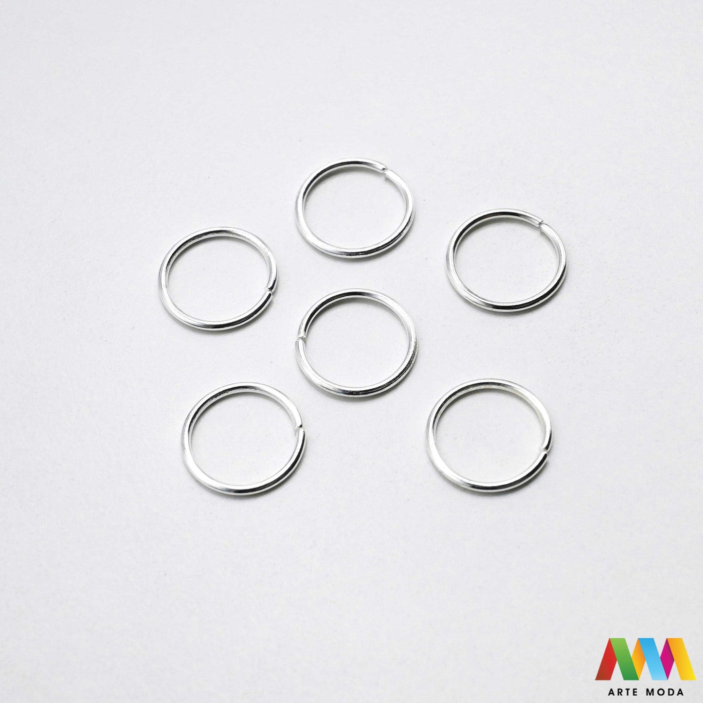 alkice spojnice karike jump rings spojni prstenovi metalni kolutovi DIY pribor repromaterijal srebrne zlatne izrada nakita spajanje perli metalne za nakit otvorene zatvorene izradu materijal prsten elementi narukvice ogrlice Osigurajte čvrstinu nakitu Metalne alkice su neizostavne spojnice spajanje kopči privjesaka lanaca Birajte između prstenova u raznim veličinama bojama bronca složenost vašeg uradi sam projekta kvalitetne alkice pružit profesionalan siguran završetak kreaciji arte moda repromaterijal