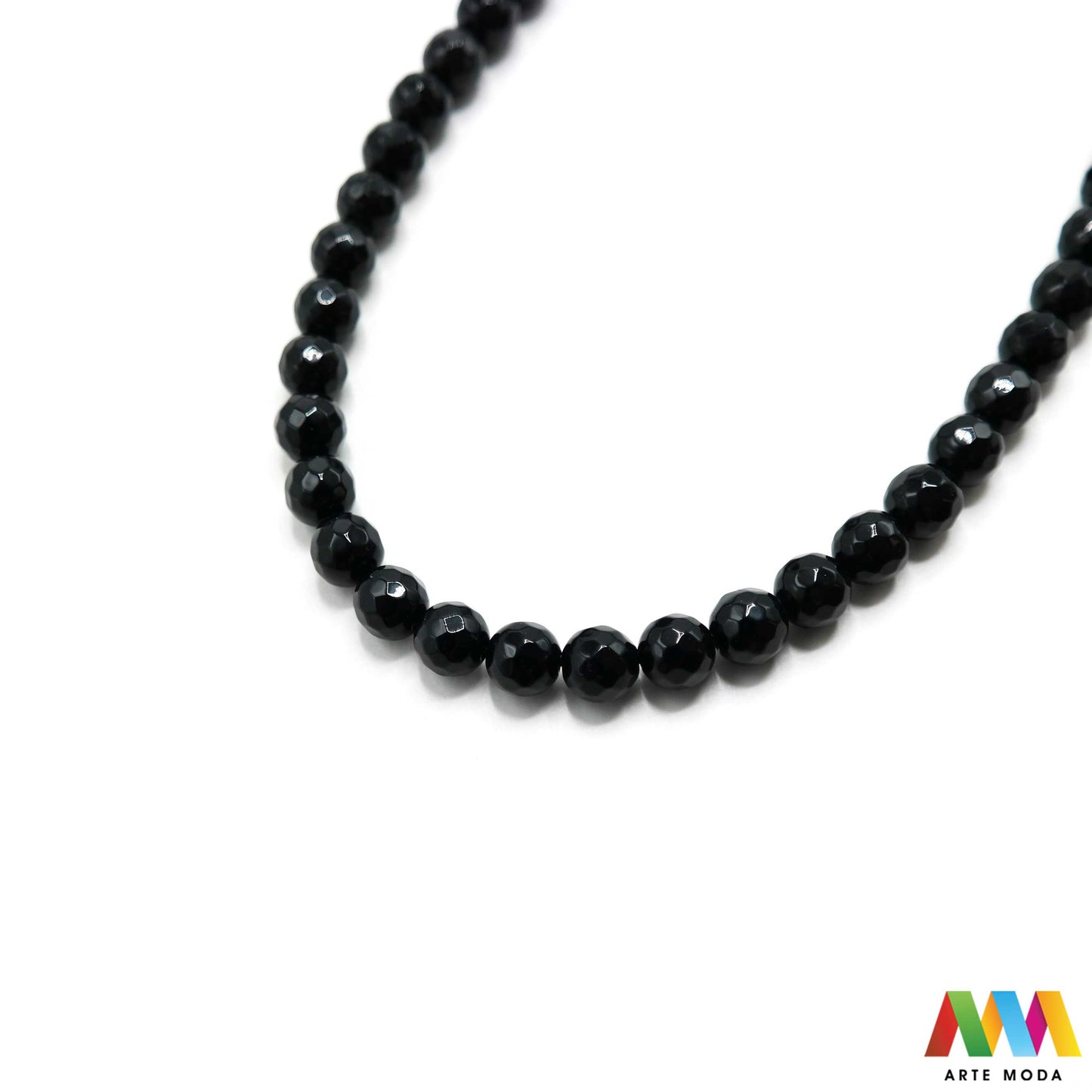 oniks onyx kristal kvarc kalcedon poludrago kamenje repromaterijal poludragi ukrasni kamen mineral crne perle crni muški nakit zaštite uzemljenje snaga izrada DIY mat sjajni narukvice ogrlice Otkrijte moć Oniksa Ovaj crni poludragi kamen simbolizira snagu zaštitu i uzemljenje Njegova duboka boja i elegantan finiš (mat/sjajni) savršeni su za sofisticirani muški i unisex nakit Birajte mat ili sjajne perle od Oniksa i unesite dozu klasične elegancije u svoj uradi sam nakit arte moda repromaterijal