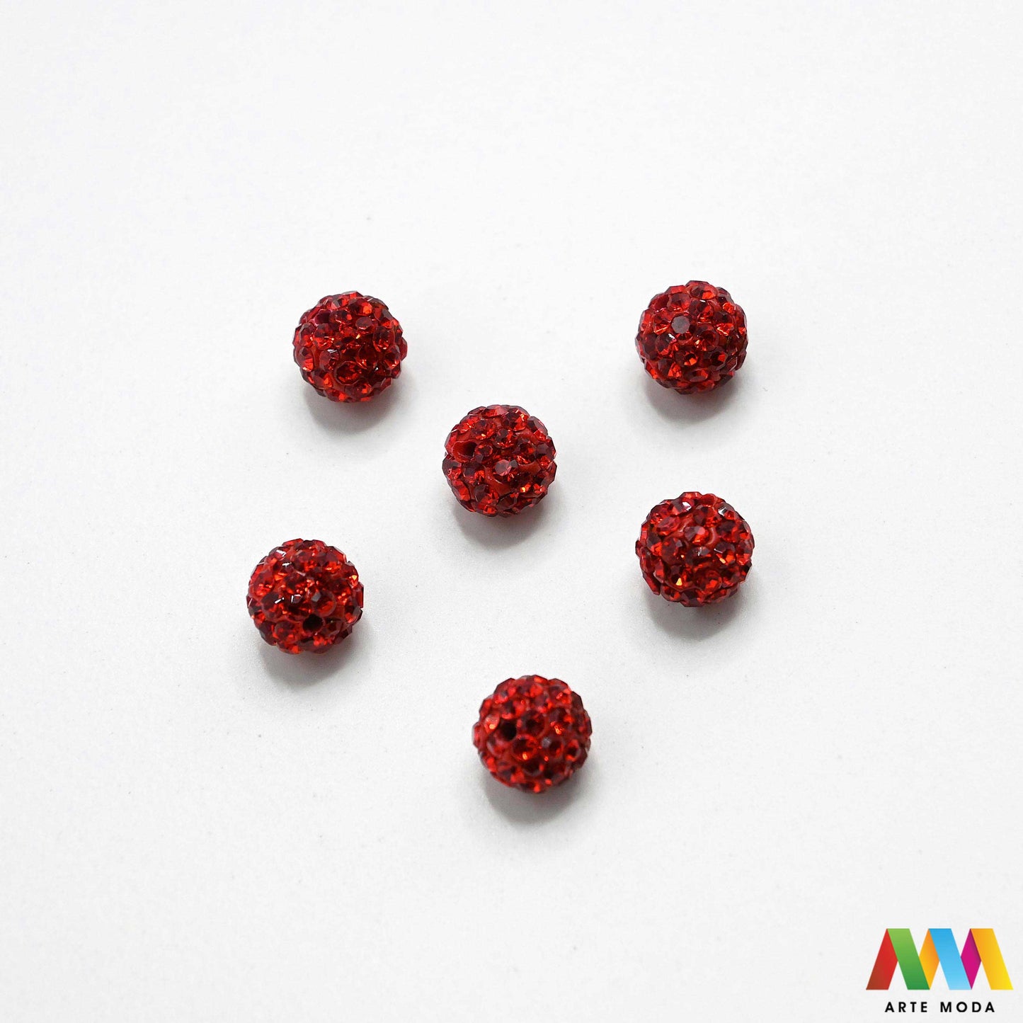 shamballa disco kugle kristalne perle sjajne kuglice cirkoni glamur nakit izrada narukvica DIY svjetlucavo šarene pave s kristalima za svjetlucave narukvice materijal ogrlice Dodajte dozu glamura svojim kreacijama su prekrivene stotinama sitnih kristala koji pružaju efekt Ove svjetlucave perle su idealne za izradu popularnih elegantnih naušnica i upečatljivih ogrlica Dostupne u širokoj paleti boja naše kristalne kuglice osigurat će da vaš uradi sam nakit bude u centru pažnje arte moda repromaterijal