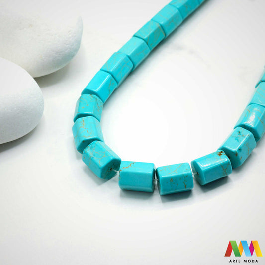 tirkiz poludragi kamen kristal mineral nakit prirodni meditacija zaštita sreća plava grlena čakra ljekovito kamenje energija kristala Simbol neba i mora ovaj prekrasni plavi poludragi kamen cijenjen je zbog svoje ljepote i metafizičkih svojstava Vjeruje se da pomaže u komunikaciji donosi sreću i štiti od negativne energije Savršen je za izradu nakita i meditaciju