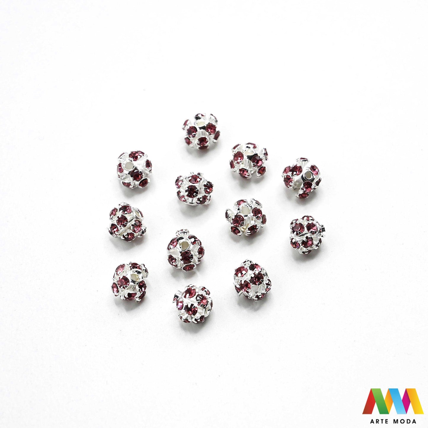 shamballa disco kugle kristalne perle sjajne kuglice cirkoni glamur nakit izrada narukvica DIY svjetlucavo šarene pave s kristalima za svjetlucave narukvice materijal ogrlice Dodajte dozu glamura svojim kreacijama su prekrivene stotinama sitnih kristala koji pružaju efekt Ove svjetlucave perle su idealne za izradu popularnih elegantnih naušnica i upečatljivih ogrlica Dostupne u širokoj paleti boja naše kristalne kuglice osigurat će da vaš uradi sam nakit bude u centru pažnje arte moda repromaterijal