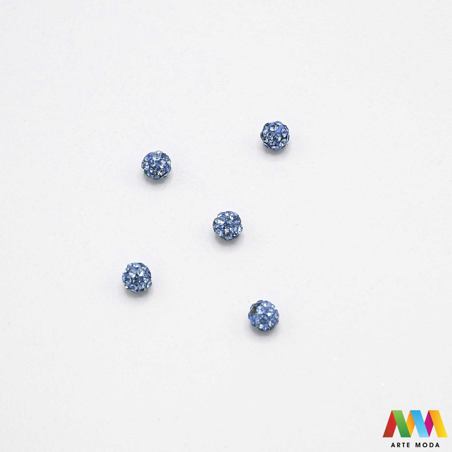 shamballa disco kugle kristalne perle sjajne kuglice cirkoni glamur nakit izrada narukvica DIY svjetlucavo šarene pave s kristalima za svjetlucave narukvice materijal ogrlice Dodajte dozu glamura svojim kreacijama su prekrivene stotinama sitnih kristala koji pružaju efekt Ove svjetlucave perle su idealne za izradu popularnih elegantnih naušnica i upečatljivih ogrlica Dostupne u širokoj paleti boja naše kristalne kuglice osigurat će da vaš uradi sam nakit bude u centru pažnje arte moda repromaterijal