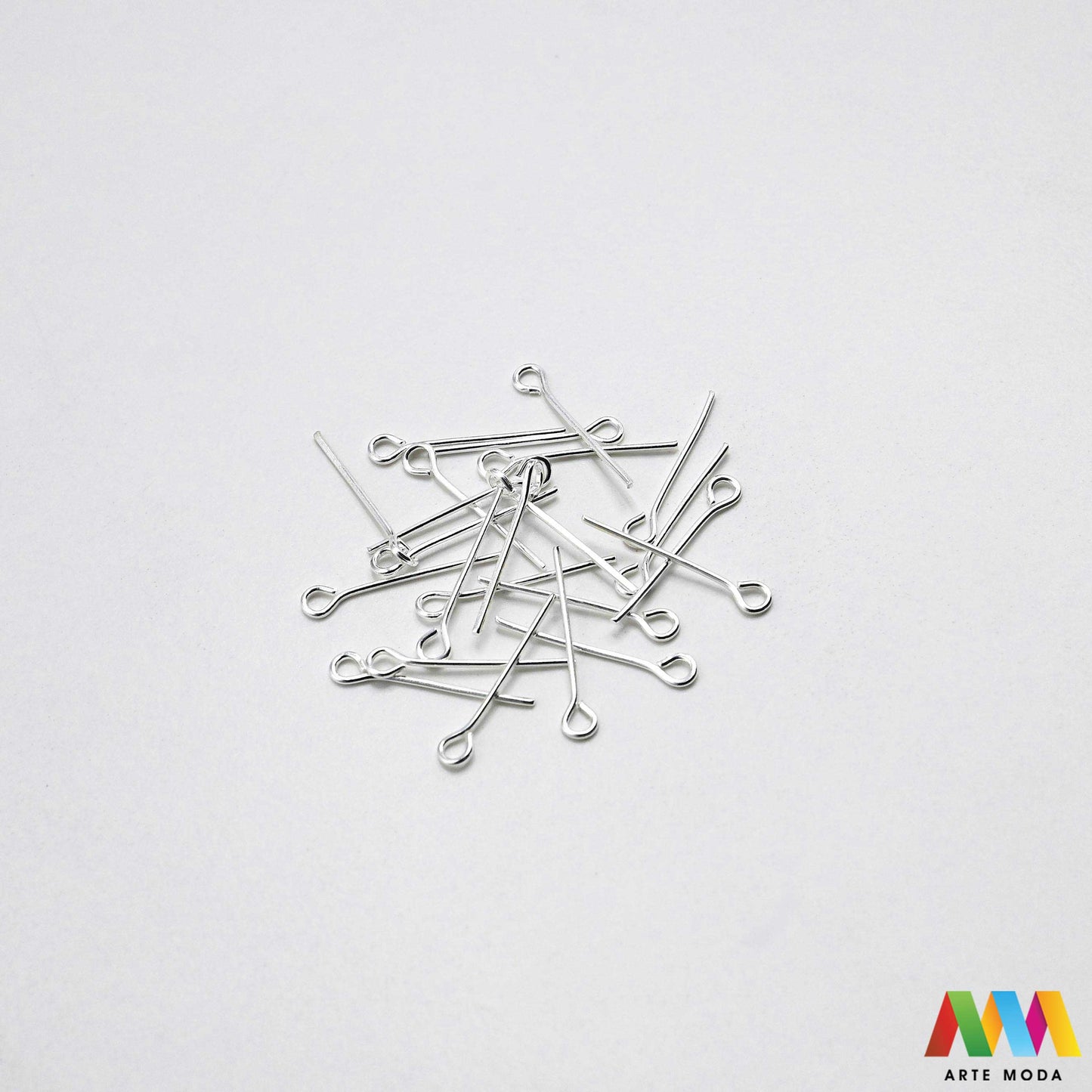 igle pinovi headpins eyepins omčicom glavicom elementi DIY pribor srebrni zlatni za izradu nakita pribor Pretvorite perle u nakit s lakoćom Metalni čavlići su osnovni alat za izradu naušnica privjesaka nizova perli Bilo da trebate igle s ravnom glavom za završetak ili igle s omčicom za daljnje spajanje naša ponuda osigurava kvalitetu i savitljivost potrebnu za profesionalne rezultate Izaberite idealnu duljinu i boju za svoj uradi sam projekt i osigurajte čvrstinu svojim kreacijama arte moda repromaterijal