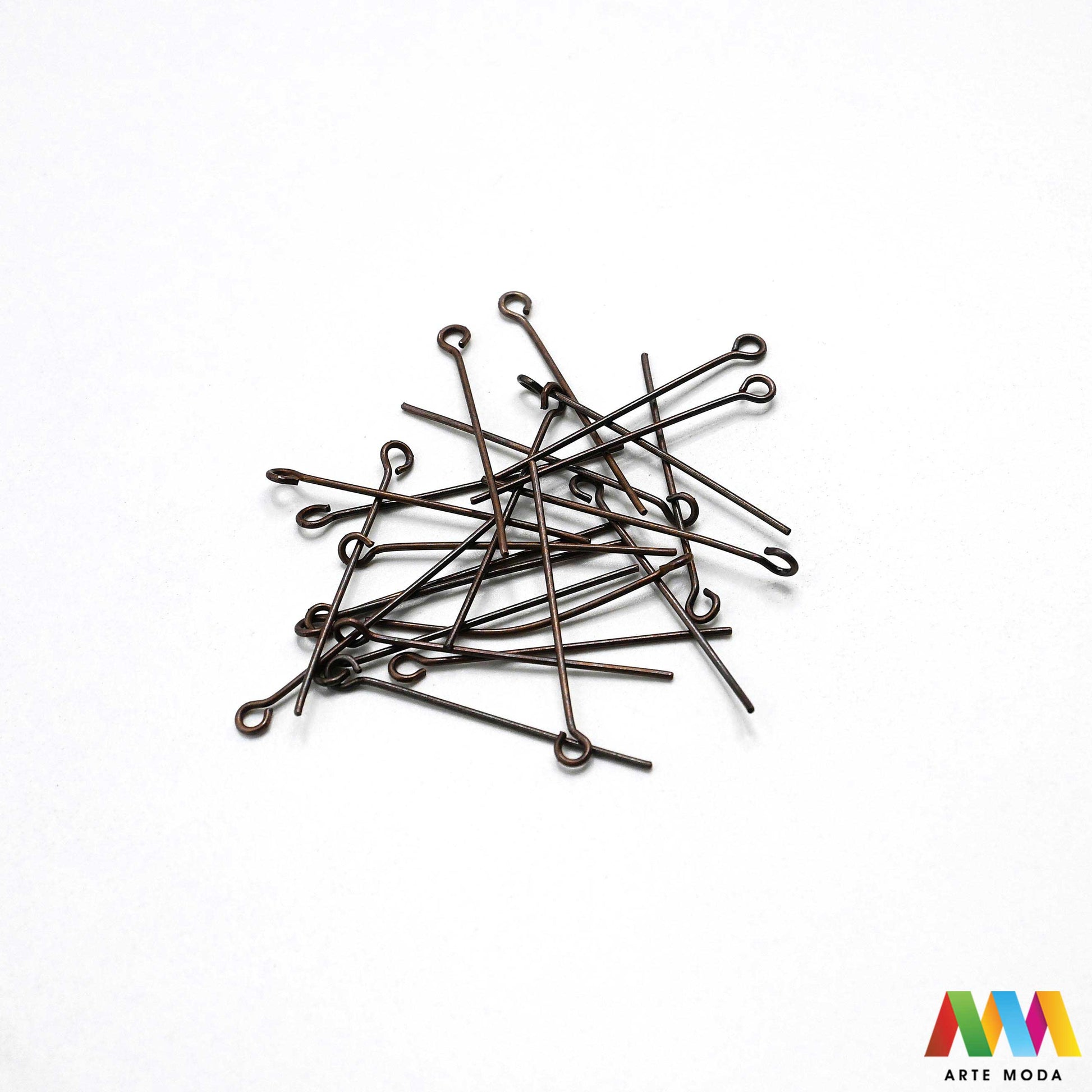 igle pinovi headpins eyepins omčicom glavicom elementi DIY pribor srebrni zlatni za izradu nakita pribor Pretvorite perle u nakit s lakoćom Metalni čavlići su osnovni alat za izradu naušnica privjesaka nizova perli Bilo da trebate igle s ravnom glavom za završetak ili igle s omčicom za daljnje spajanje naša ponuda osigurava kvalitetu i savitljivost potrebnu za profesionalne rezultate Izaberite idealnu duljinu i boju za svoj uradi sam projekt i osigurajte čvrstinu svojim kreacijama arte moda repromaterijal