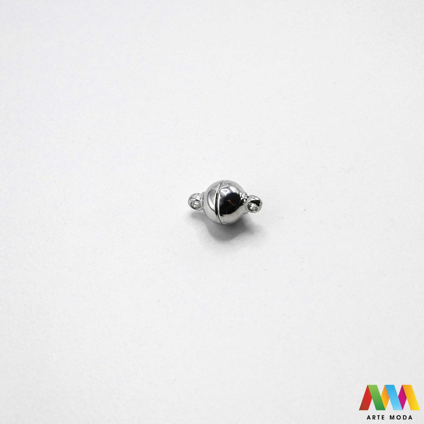 magnetne kopče magnet zatvarači metalne izrada nakita DIY lagano kopčanje metalni pribor narukvice ogrlice brzo zatvaranje magnetne nakit magnetni magneti brze za uradi sam kopča Kopčanje nakita u sekundi Magnetne kopče su najjednostavniji i najbrži zatvarači za narukvice i ogrlice Snažan magnet osigurava sigurno zatvaranje idealno za sve koji traže lako rukovanje Razni oblici i boje savršeni za elegantan i praktičan DIY nakit arte moda repromaterijal