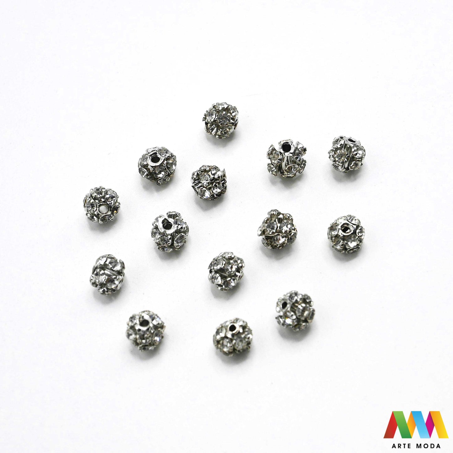 shamballa disco kugle kristalne perle sjajne kuglice cirkoni glamur nakit izrada narukvica DIY svjetlucavo šarene pave s kristalima za svjetlucave narukvice materijal ogrlice Dodajte dozu glamura svojim kreacijama su prekrivene stotinama sitnih kristala koji pružaju efekt Ove svjetlucave perle su idealne za izradu popularnih elegantnih naušnica i upečatljivih ogrlica Dostupne u širokoj paleti boja naše kristalne kuglice osigurat će da vaš uradi sam nakit bude u centru pažnje arte moda repromaterijal