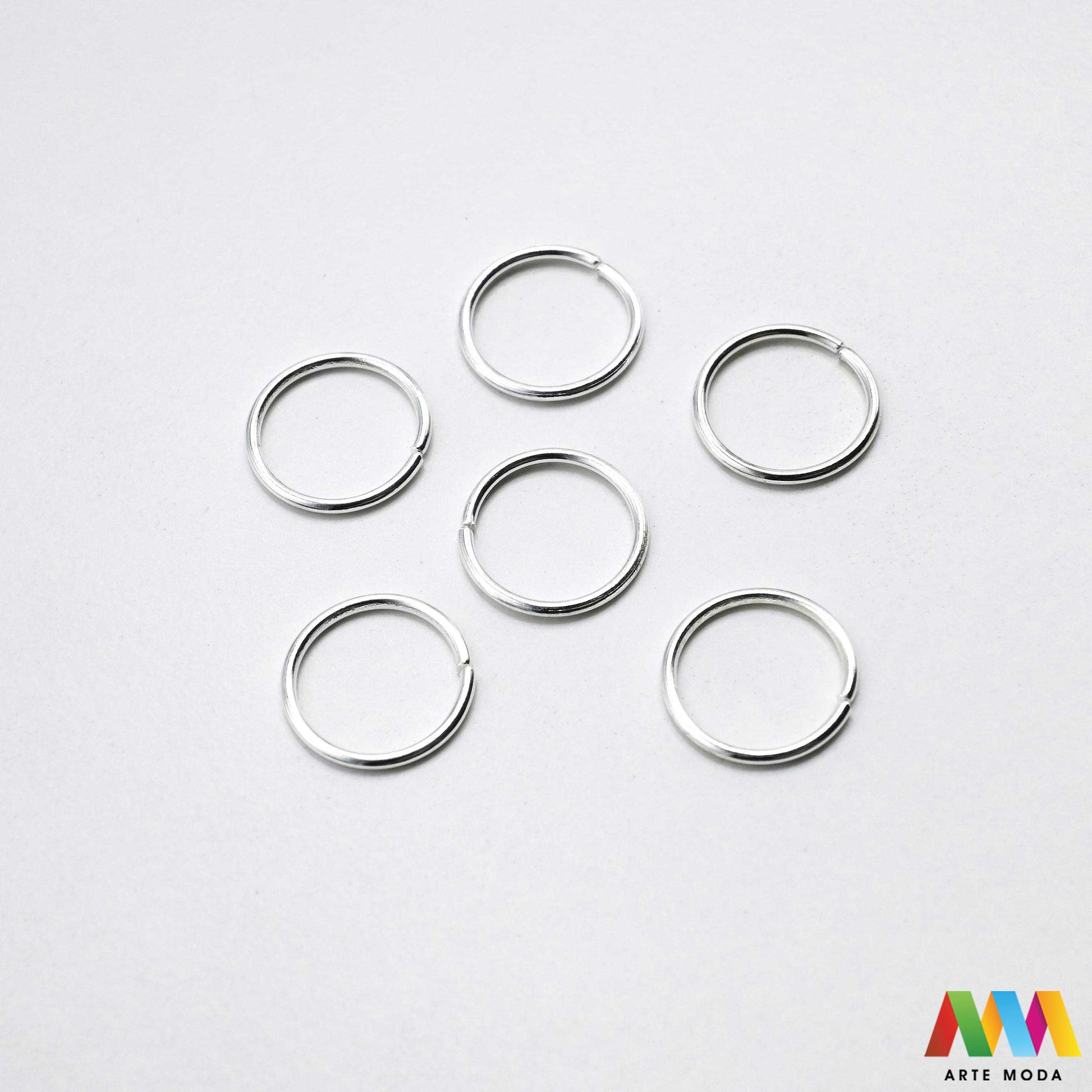 alkice spojnice karike jump rings spojni prstenovi metalni kolutovi DIY pribor repromaterijal srebrne zlatne izrada nakita spajanje perli metalne za nakit otvorene zatvorene izradu materijal prsten elementi narukvice ogrlice Osigurajte čvrstinu nakitu Metalne alkice su neizostavne spojnice spajanje kopči privjesaka lanaca Birajte između prstenova u raznim veličinama bojama bronca složenost vašeg uradi sam projekta kvalitetne alkice pružit profesionalan siguran završetak kreaciji arte moda repromaterijal