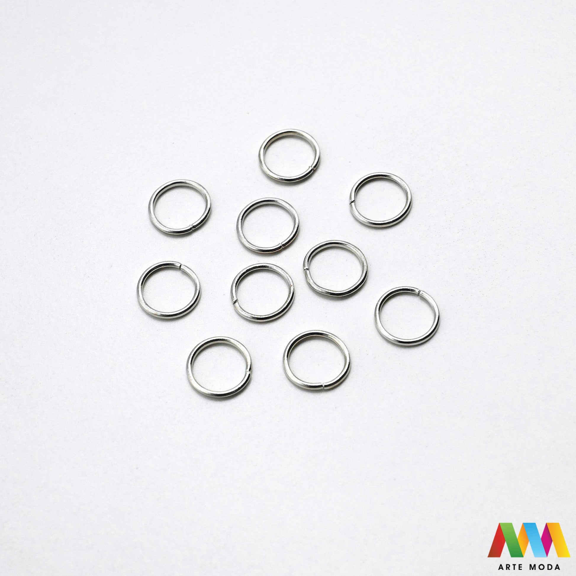 alkice spojnice karike jump rings spojni prstenovi metalni kolutovi DIY pribor repromaterijal srebrne zlatne izrada nakita spajanje perli metalne za nakit otvorene zatvorene izradu materijal prsten elementi narukvice ogrlice Osigurajte čvrstinu nakitu Metalne alkice su neizostavne spojnice spajanje kopči privjesaka lanaca Birajte između prstenova u raznim veličinama bojama bronca složenost vašeg uradi sam projekta kvalitetne alkice pružit profesionalan siguran završetak kreaciji arte moda repromaterijal