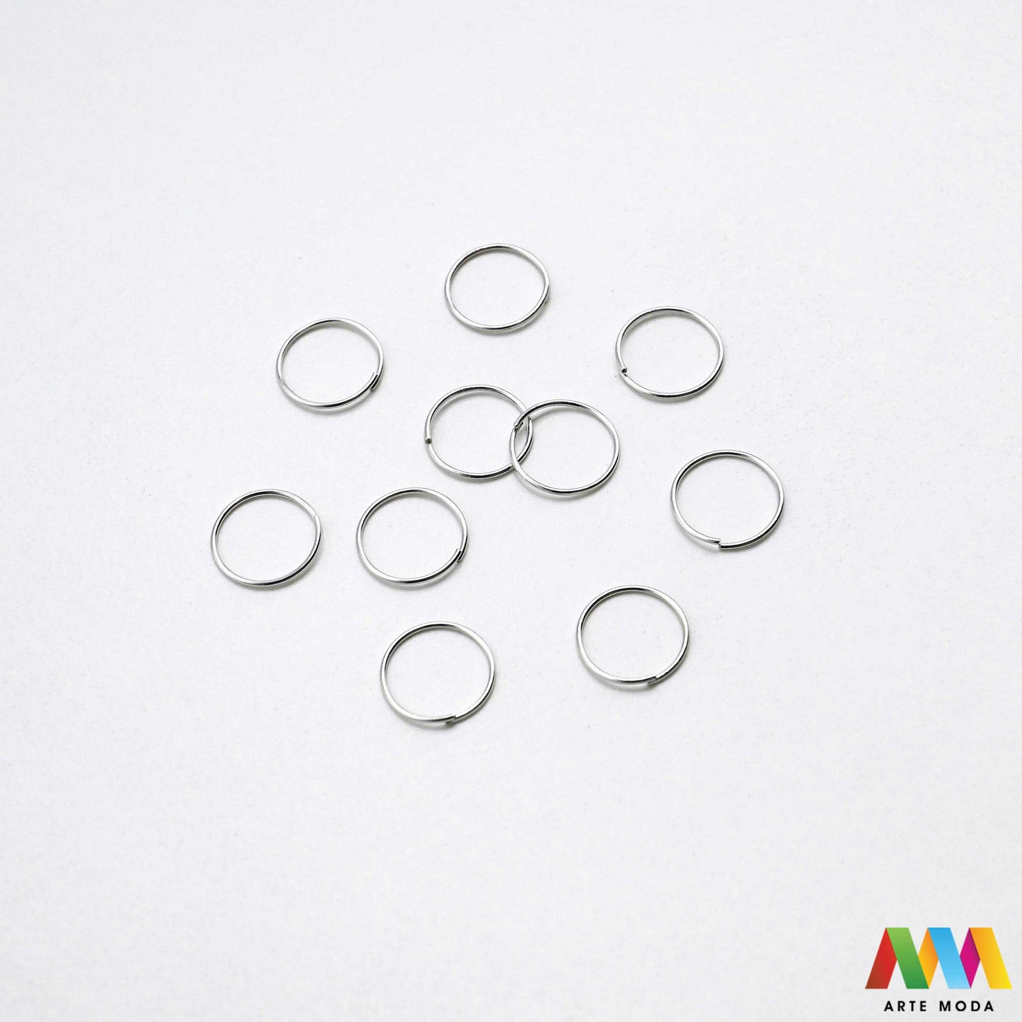 alkice spojnice karike jump rings spojni prstenovi metalni kolutovi DIY pribor repromaterijal srebrne zlatne izrada nakita spajanje perli metalne za nakit otvorene zatvorene izradu materijal prsten elementi narukvice ogrlice Osigurajte čvrstinu nakitu Metalne alkice su neizostavne spojnice spajanje kopči privjesaka lanaca Birajte između prstenova u raznim veličinama bojama bronca složenost vašeg uradi sam projekta kvalitetne alkice pružit profesionalan siguran završetak kreaciji arte moda repromaterijal