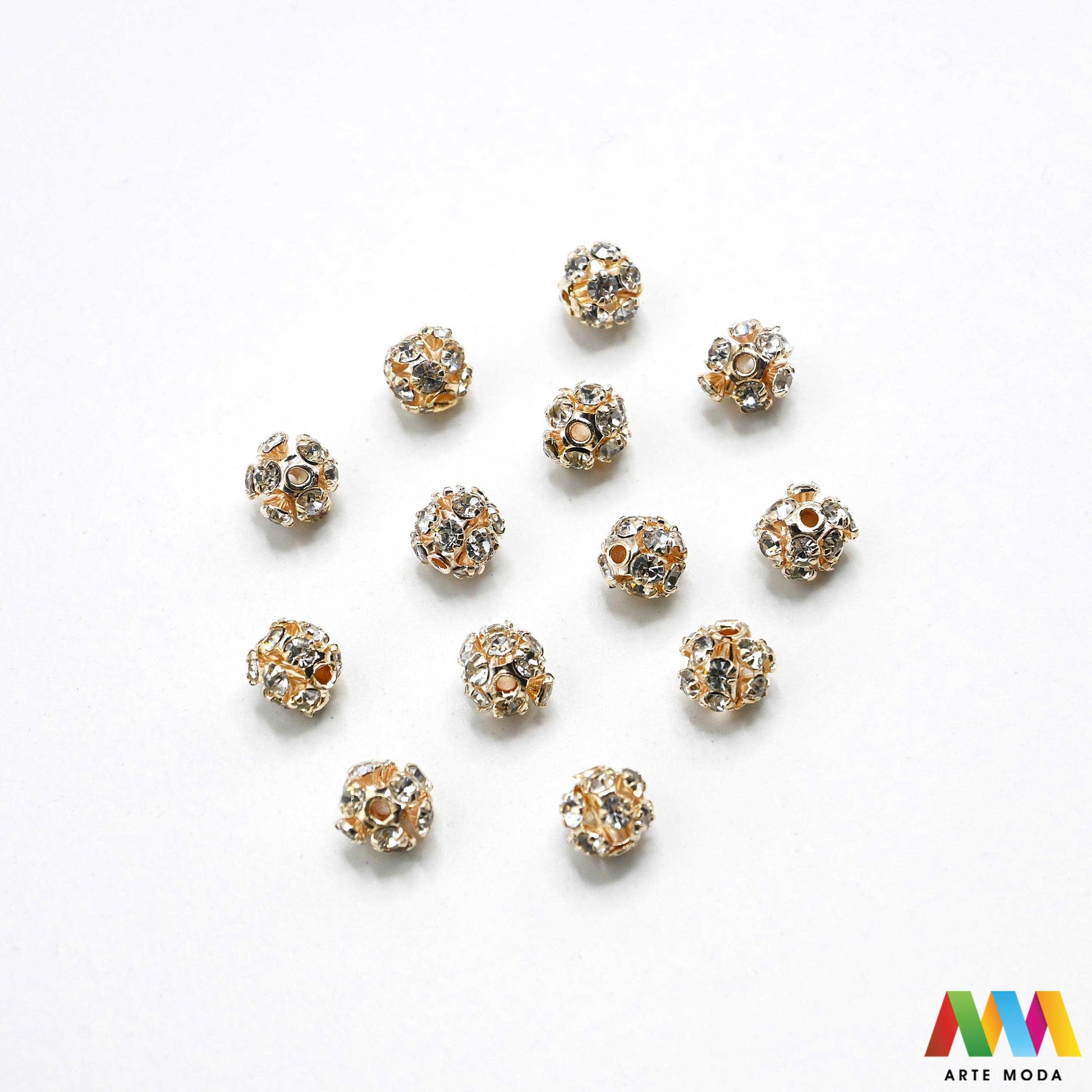 shamballa disco kugle kristalne perle sjajne kuglice cirkoni glamur nakit izrada narukvica DIY svjetlucavo šarene pave s kristalima za svjetlucave narukvice materijal ogrlice Dodajte dozu glamura svojim kreacijama su prekrivene stotinama sitnih kristala koji pružaju efekt Ove svjetlucave perle su idealne za izradu popularnih elegantnih naušnica i upečatljivih ogrlica Dostupne u širokoj paleti boja naše kristalne kuglice osigurat će da vaš uradi sam nakit bude u centru pažnje arte moda repromaterijal