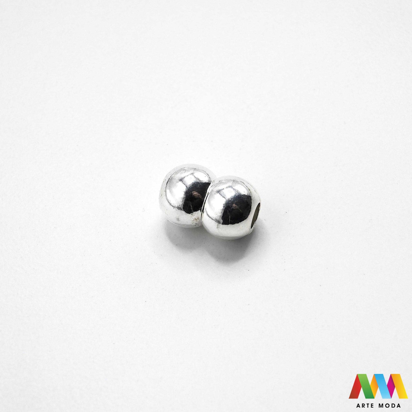 magnetne kopče magnet zatvarači metalne izrada nakita DIY lagano kopčanje metalni pribor narukvice ogrlice brzo zatvaranje magnetne nakit magnetni magneti brze za uradi sam kopča Kopčanje nakita u sekundi Magnetne kopče su najjednostavniji i najbrži zatvarači za narukvice i ogrlice Snažan magnet osigurava sigurno zatvaranje idealno za sve koji traže lako rukovanje Razni oblici i boje savršeni za elegantan i praktičan DIY nakit arte moda repromaterijal